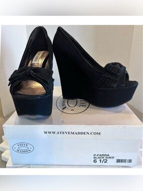 Steve Madden Black Suede Bow Detail Platform Wedges closer to Size 7